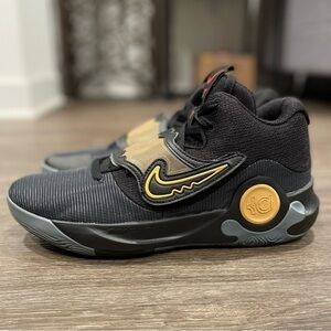 Nike KD TREY 5 X sz 12